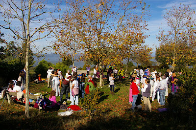 Julio Alonso en Montserrat con grupo para meditar