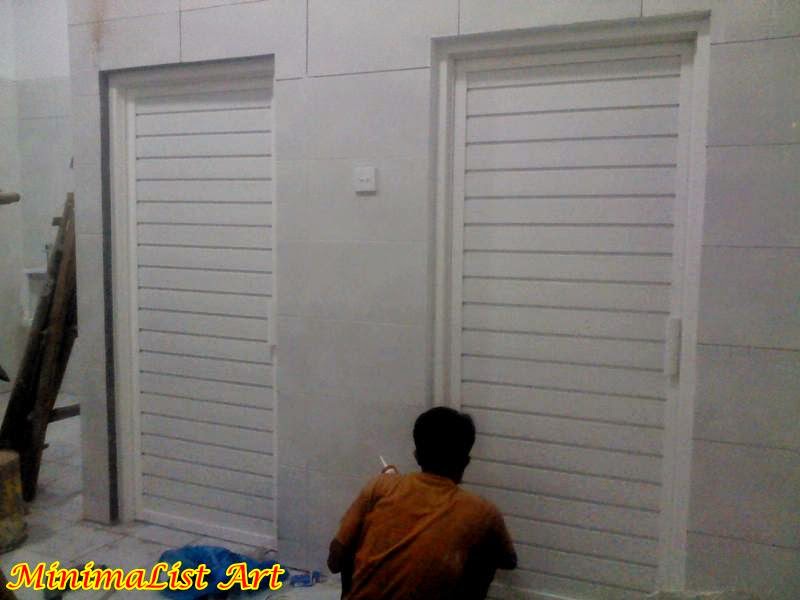 Pintu Aluminium Kamar Mandi Warna Putih