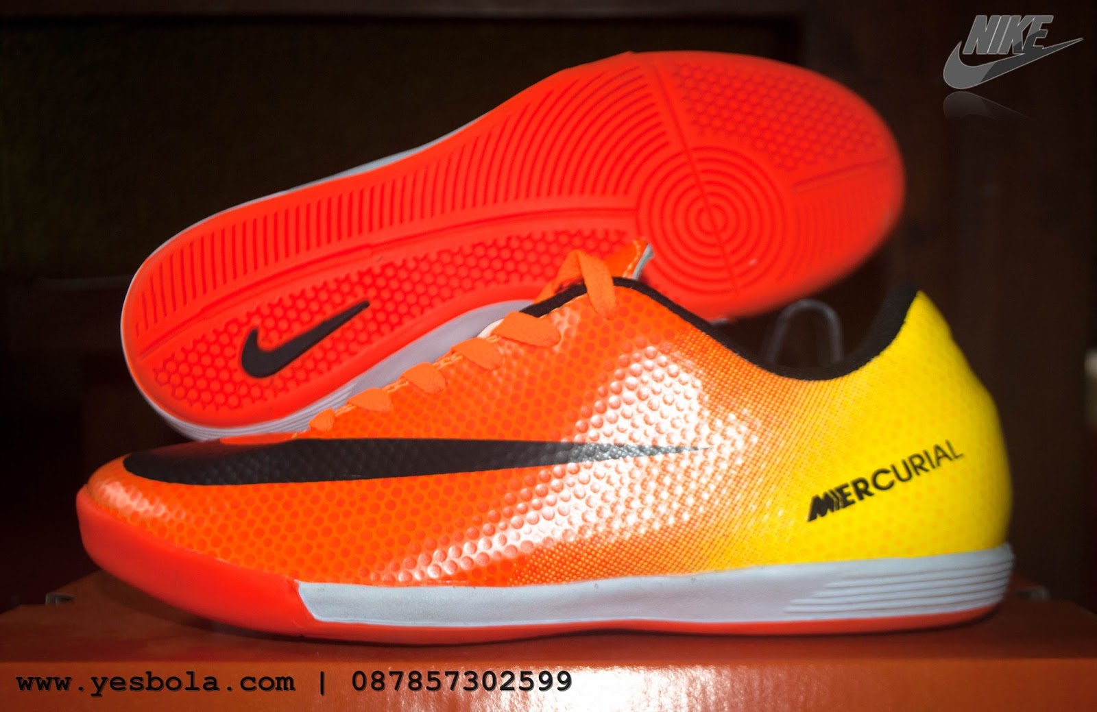 sepatu futsal