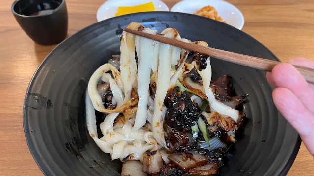 진미도삭면 도삭짜장면 도삭면모습