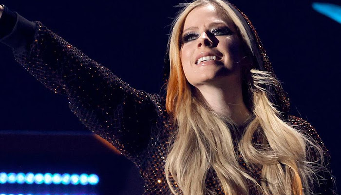 Avril Lavigne reacciona al rumor de que aparecerá en Reality Show de China