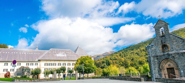 Iglesia de Santiago en Roncesvalles