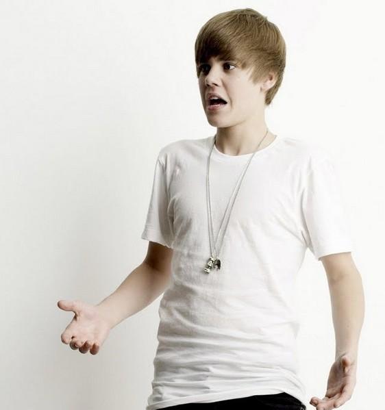 justin bieber 2009 haircut. justin bieber 2009 photoshoot.