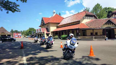 Tingkatkan Keterampilan, Satlantas Polres Serang Kota Latihan Safety Riding