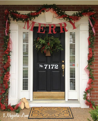 Trash to Treasure Front Porch Christmas Decor