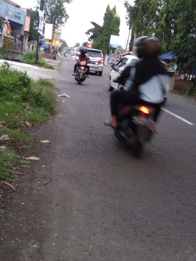 Tanah Komersial murah strategis Pinggir Jalan Raya Utama Imogiri Barat Km. 5