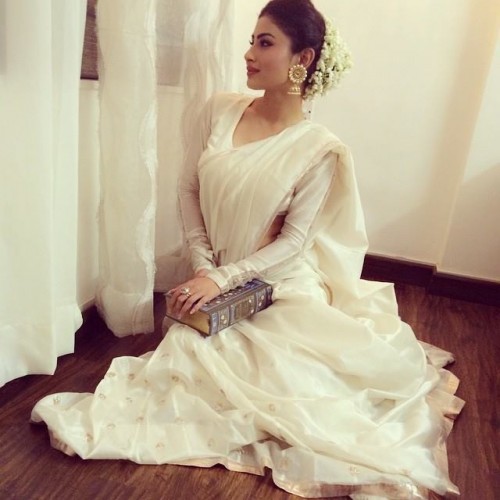 mouni roy instagram photos