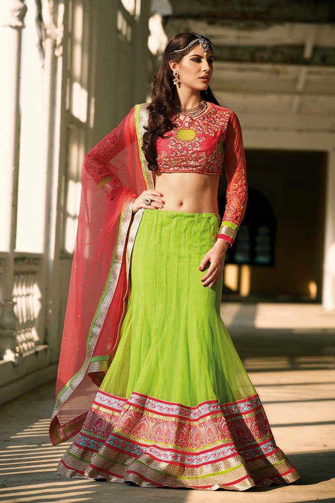  Indian  Wedding  Bridal  Sarees Kurtis Suits Lehenga 