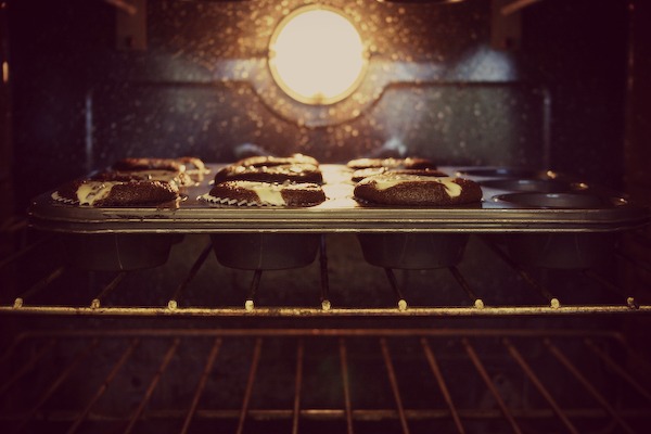 baking cupcakes