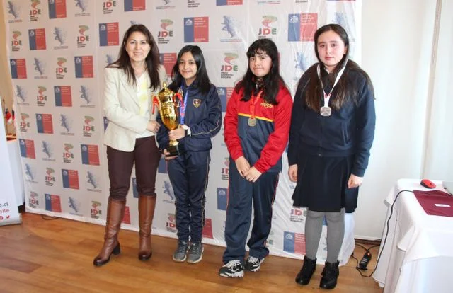 Ajedrecistas de Chiloé ganaron campeonato regional de Juegos Deportivos Escolares 