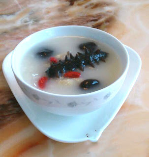 如何做出美味的海參雞翅香菇粥，<br><br />
海參雞翅香菇粥怎麼做才好吃，<br><br />
海參雞翅香菇粥家常做法食譜