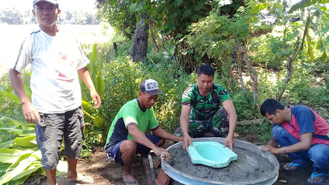 Tambah Lagi, Dua Warga Desa Bunton Kini Memiliki Jamban, Setelah dibantu TNI