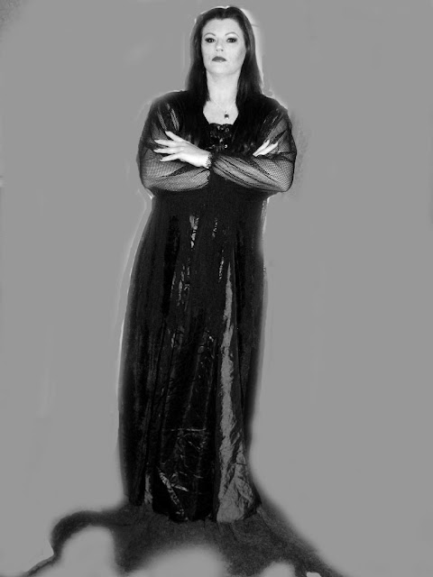 Morticia Addams costume