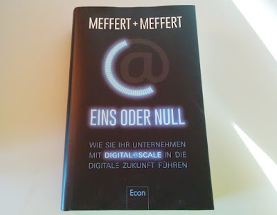 Fachbuch Digitalisierung: "Eins oder Null" von Heribert Meffert und Jürgen Meffert