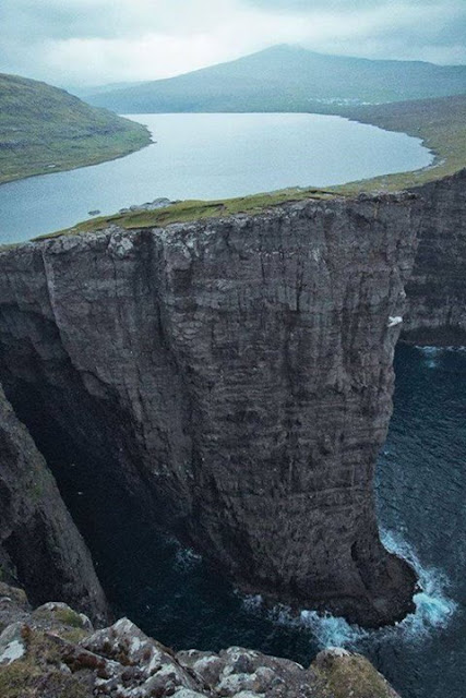 The almost-waterfall in Iceland