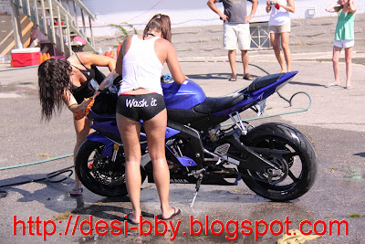bike washing bikini girls 