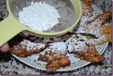 Fiori di zucca dolci fritti (7)