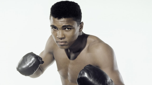 Aos 74 anos, morre ex-campeão de boxe peso-pesado Muhammad Ali de choque séptico