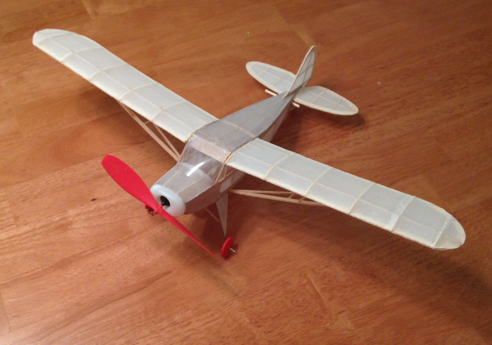 Model Airplanes &amp; R/C Flight: Gullows Model - Piper Super 