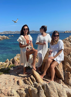 Caterina Balivo mare vacanze amiche Isola della Maddalena foto 9 giugno
