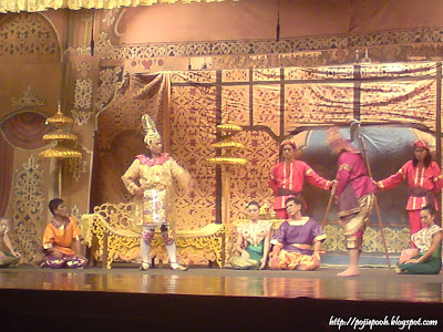 Pojiepooh: Teater Bangsawan - Puteri Saadong