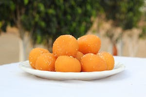 b17-apricot-seeds-benefits