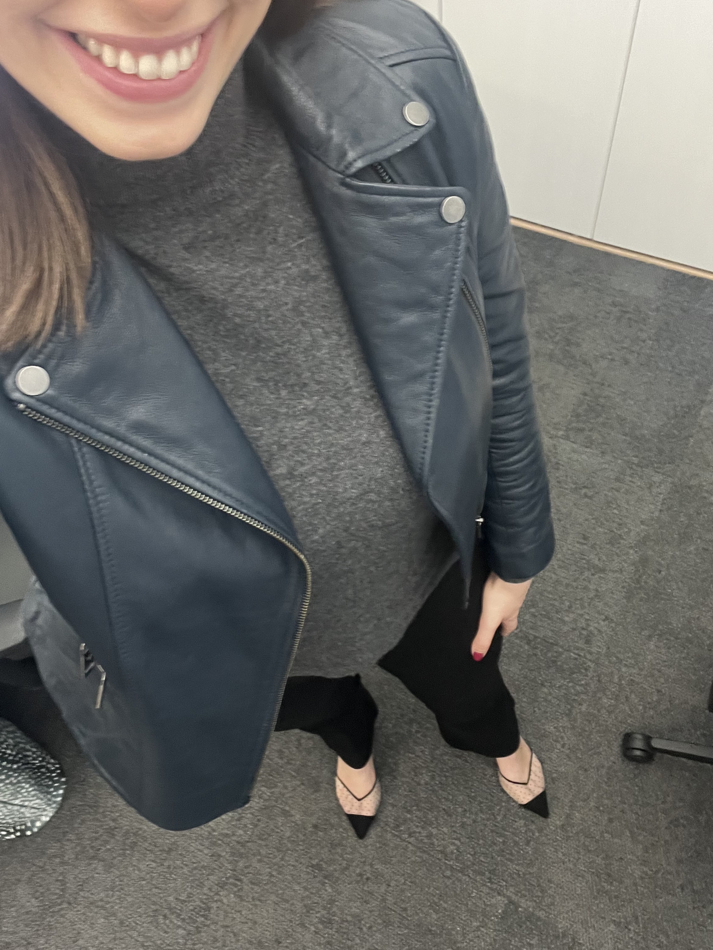 workwear, winter workwear, office style, office outfit, professional outfit, professional clothes, business causal, office style, workwear, winter workwear, law firm, suiting, sarah flint