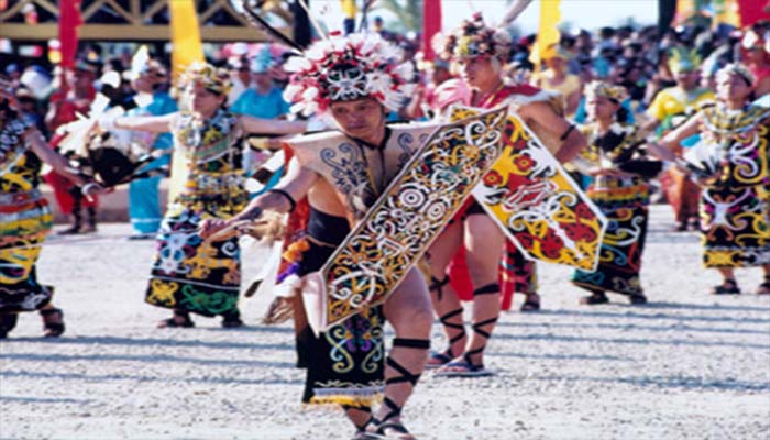  Tarian  Tradisional Dari Kalimantan  Barat  Cinta Indonesia