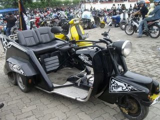 foto modifikasi motor vespa model bmw