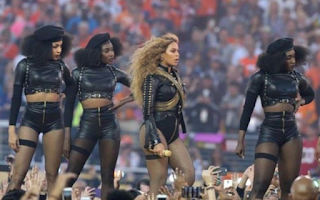Beyonce Brings Mothers Of Suspects Shot By Police To VMA Show 