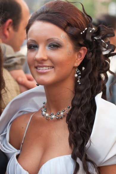 celebrity prom hairstyles