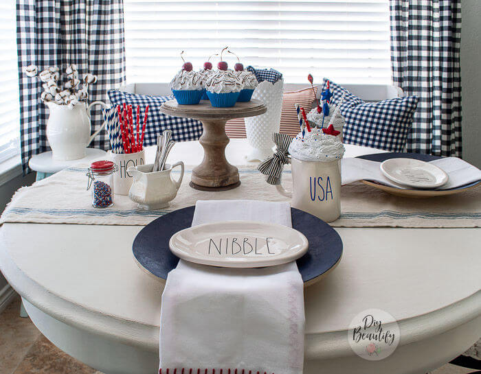 Ideas for Decorating a Patriotic Summer Tablescape - DIY Beautify