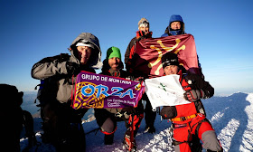 GM-Orza-hace-cumbre-en-el-mont-blanc