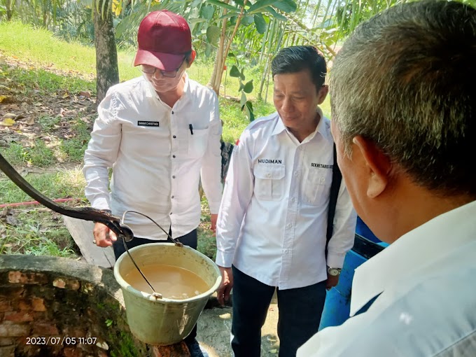 Kagiatan Peninjauan Sumur Tercamar Di Desa Tanjung Menang Oleh Tim Kecamatan Prabumulih Selatan