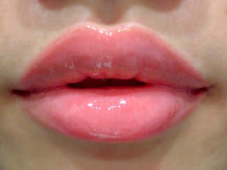 Memiliki bibir yang indah dengan warna yang merah alami tentu sangat