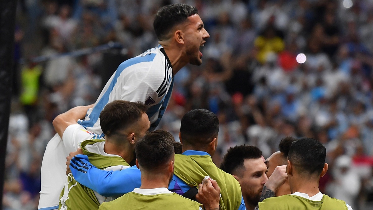 Qatar 2022: Con Dibu Martínez como héroe, Argentina venció por penales a los Países Bajos y jugará la semifinal del Mundial con Croacia