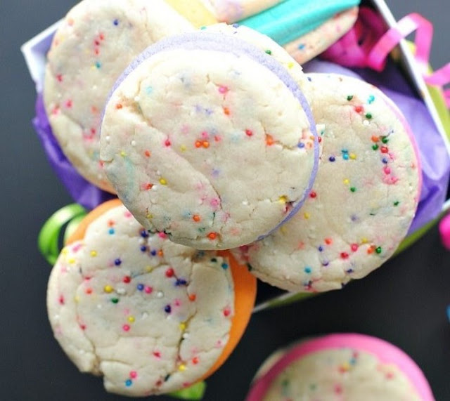 Funfetti Whoopie Pies 