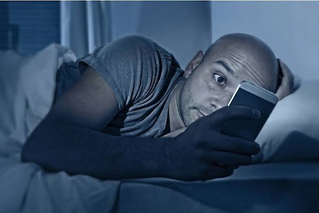 Evening lights and quality of sleep affect sperm count - studies