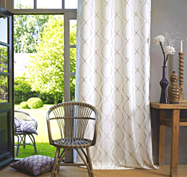 Fashionable curtain ideas For Balcony and Loggia in a modern style