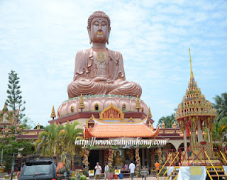 Sitting Buddha