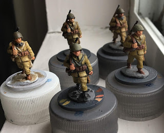 Early War Miniatures Polish 20mm figures WW2 WWII wargaming metal text figure Foundry basecoated highlight black prime