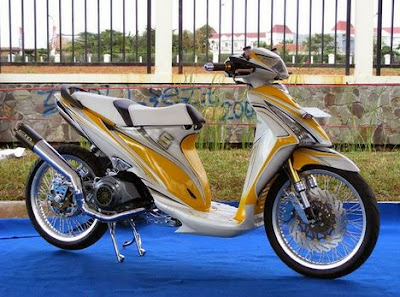 Modifikasi Motor Suzuki Spin 2016