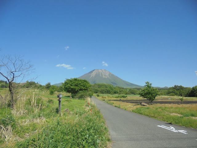 アイノピア入り口からの大山の眺望