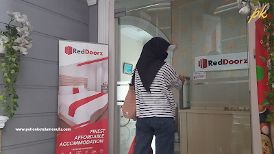 Pengalaman menginap di reddoorz medan