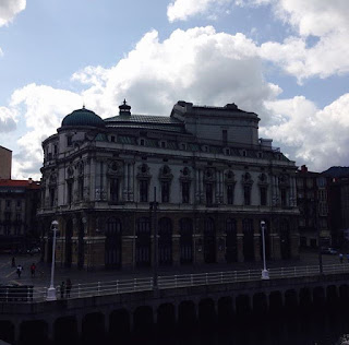 teatro arriaga desde la ría