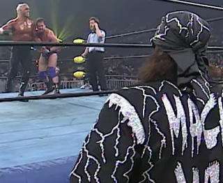 WCW Superbrawl VII review - Randy Savage watches Hulk Hogan vs. Roddy Piper