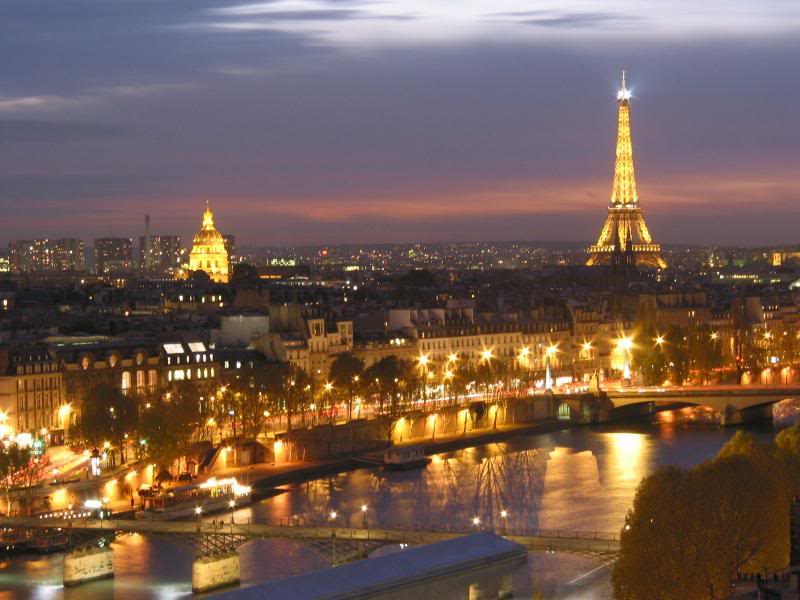 Kota .pemandangan  kota paris  malam hari  spektakuler