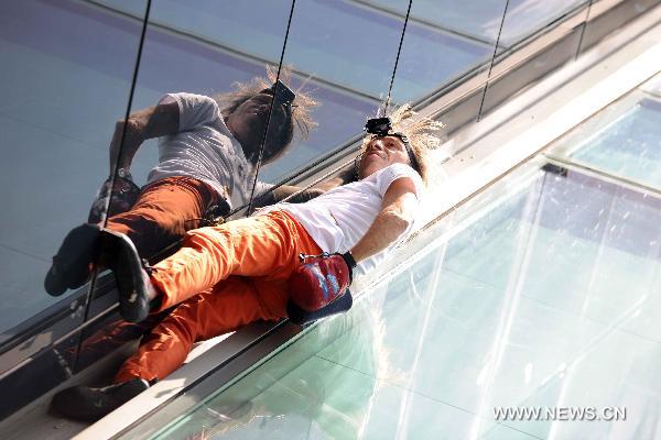 Alain Robert - The French Human Spiderman