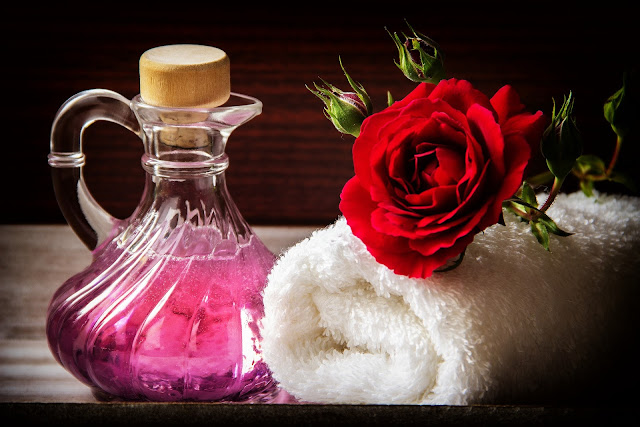 rosewater for face whitening
