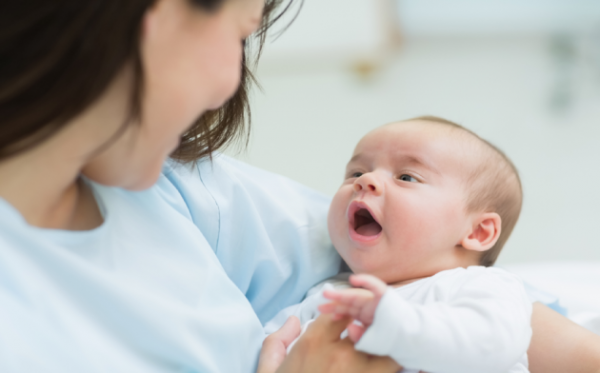Kinh nghiệm chăm trẻ sơ sinh trong tuần đầu tiên